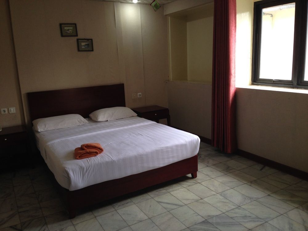Hotel Mustika Senen Jacarta Exterior foto