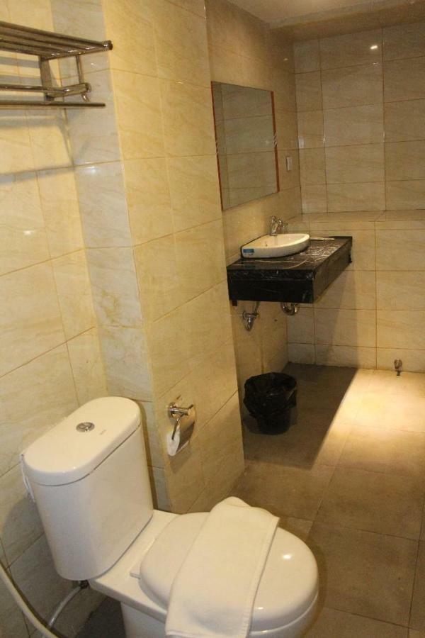Hotel Mustika Senen Jacarta Exterior foto